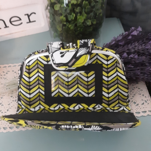 Vera Bradley wallet - Picture 2 of 3